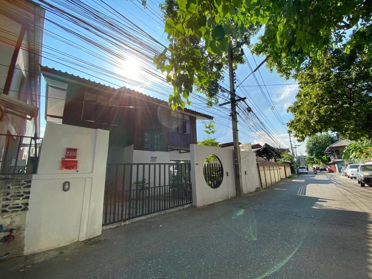 Mini-Me Home, A Cozy Entire House In Old City Chiang Mai Exterior foto