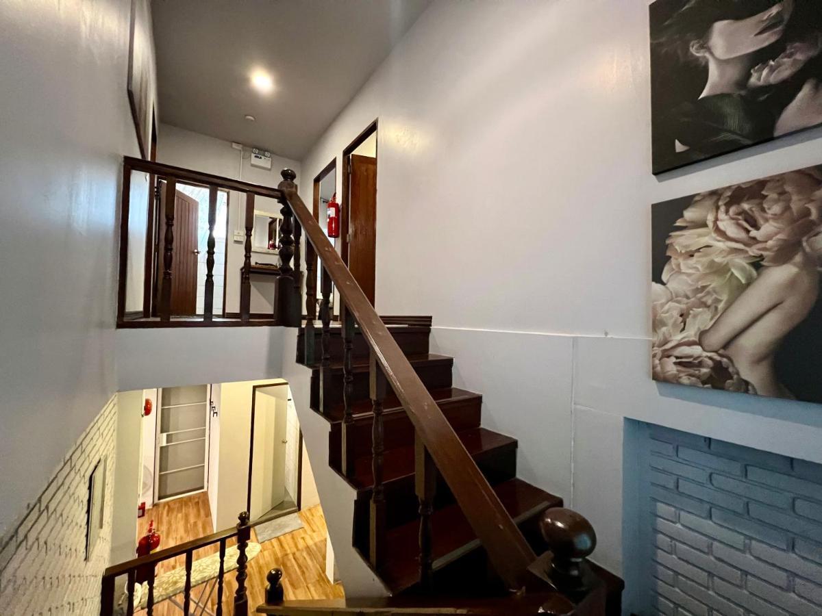 Mini-Me Home, A Cozy Entire House In Old City Chiang Mai Exterior foto